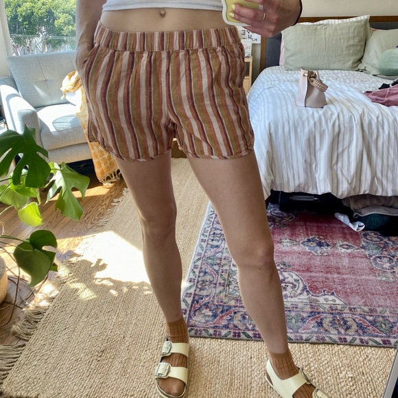 Madewell Striped Pull On Shorts with pockets - Picture 4 of 4
